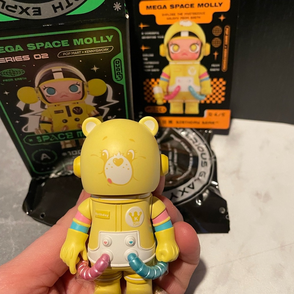 Space Molly Secret!!! - Picture 4 of 4